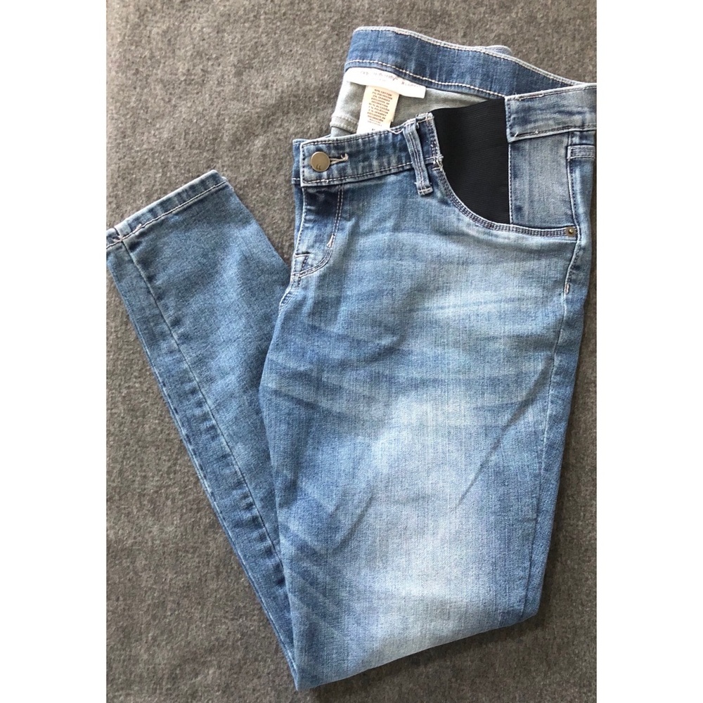 Maternity jeans